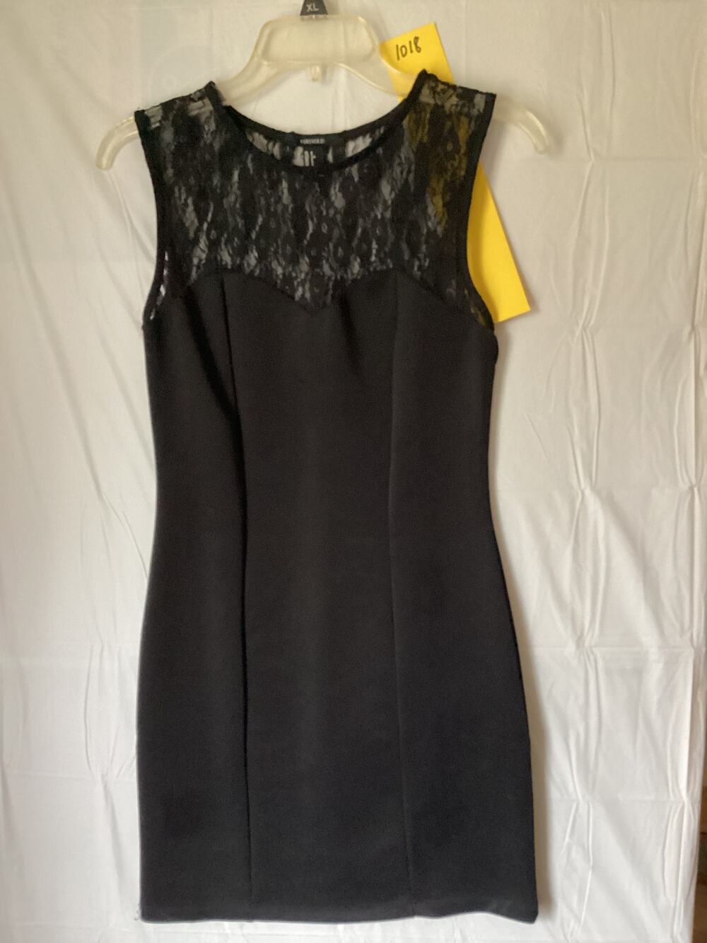 1018 Forever 21 Womens Bodycon Dress w/Lace Knee Length Black Size Small